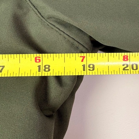 Obermeyer Womens Insulated Hooded Ski Jacket Olive Green 4 Thermore Insulated - Picture 6 of 14